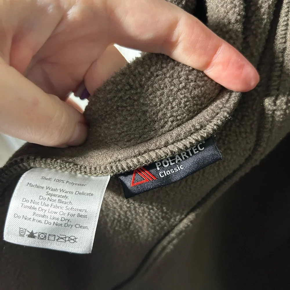 Eddie Bauer Polartec Fleece Vest. Size XL. Brown with Black Zip/Collar. - Picture 6 of 9